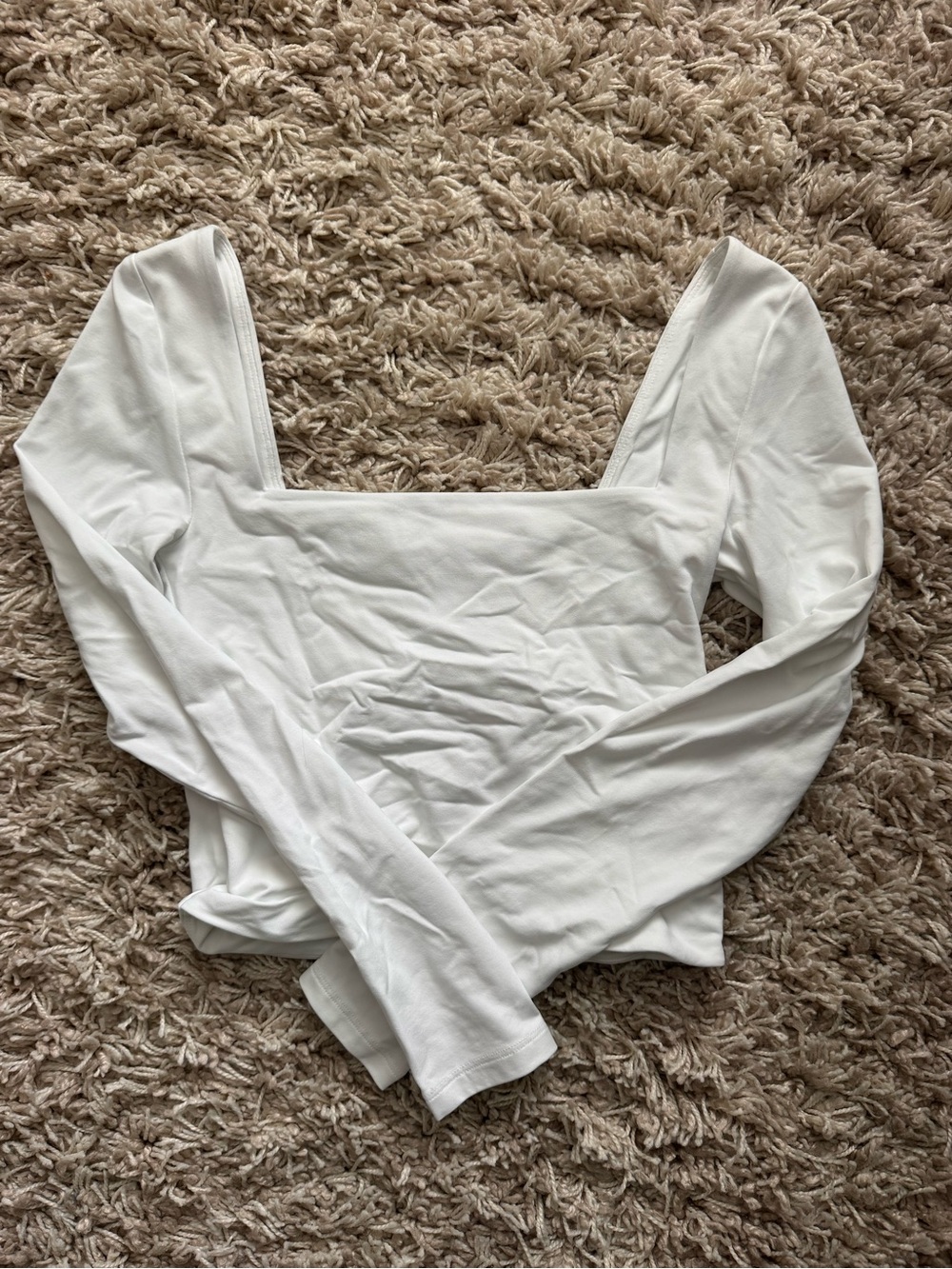 ARITZIA BABATON SQUARE NECK LONGSLEEVE